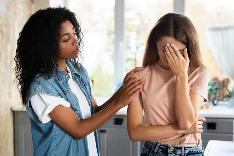 Amizade tóxica: psicóloga explica como identificar quando a relação deixou de ser saudável